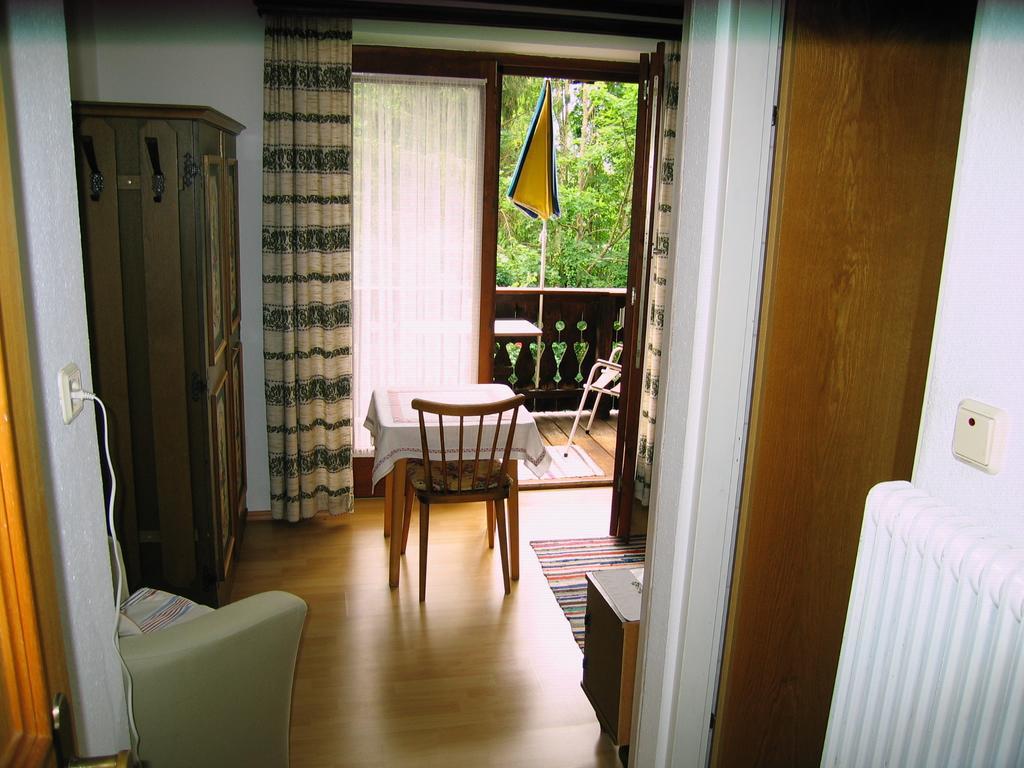 Gaestehaus Sonnenwinkel - Villa Roesler Saint Wolfgang Habitación foto