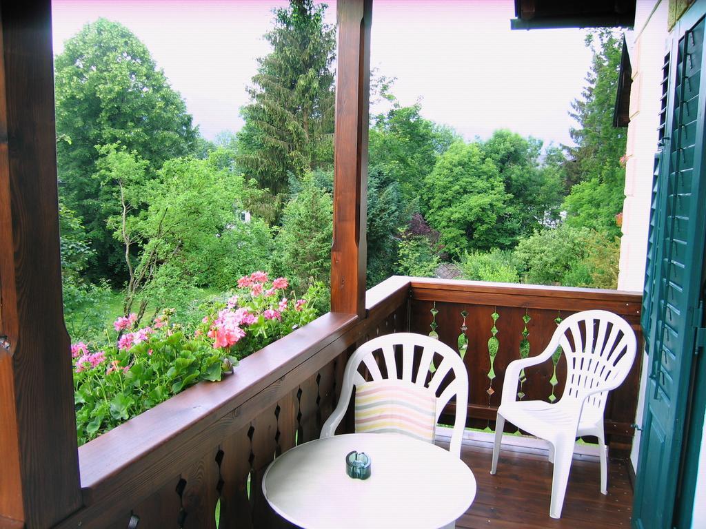 Gaestehaus Sonnenwinkel - Villa Roesler Saint Wolfgang Habitación foto