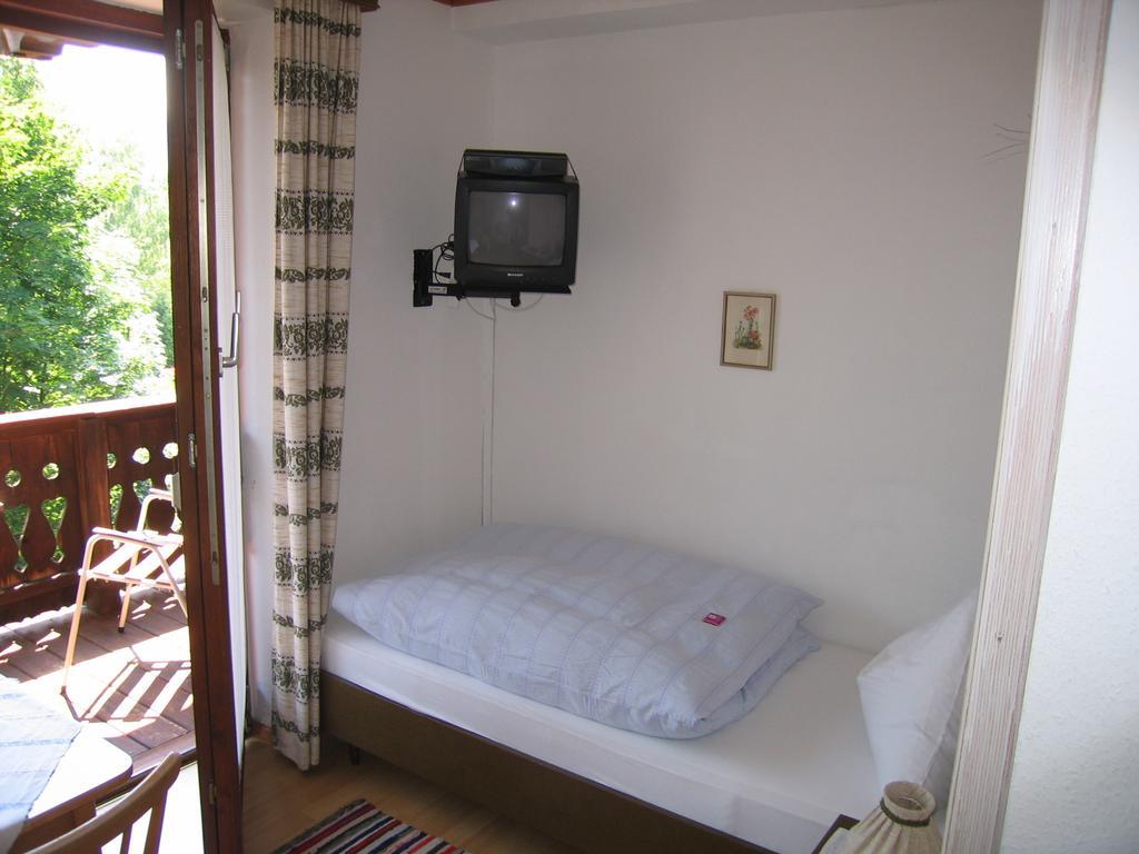 Gaestehaus Sonnenwinkel - Villa Roesler Saint Wolfgang Habitación foto