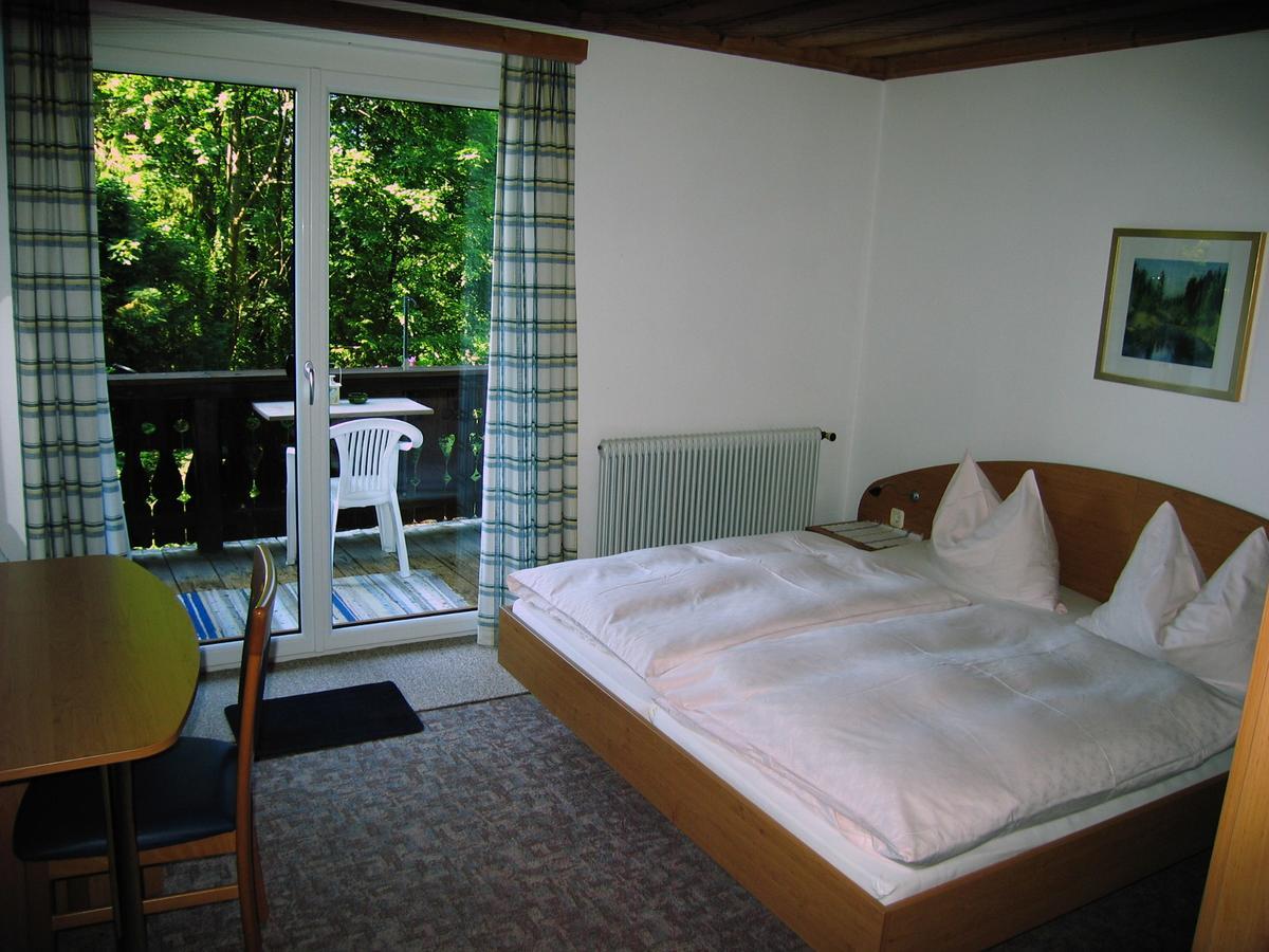 Gaestehaus Sonnenwinkel - Villa Roesler Saint Wolfgang Habitación foto